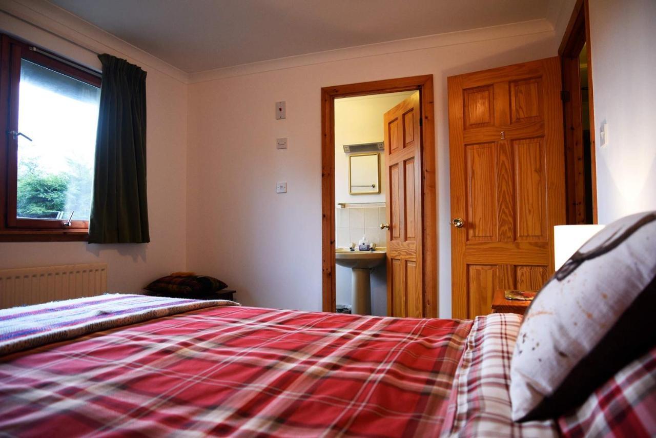 Kenmore Bed And Breakfast Portree Exteriör bild
