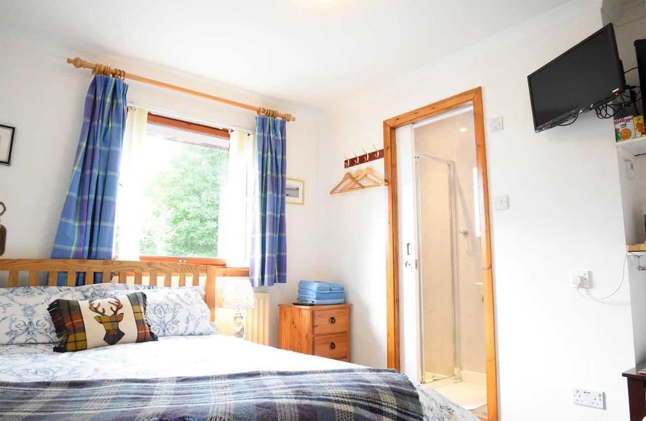 Kenmore Bed And Breakfast Portree Exteriör bild